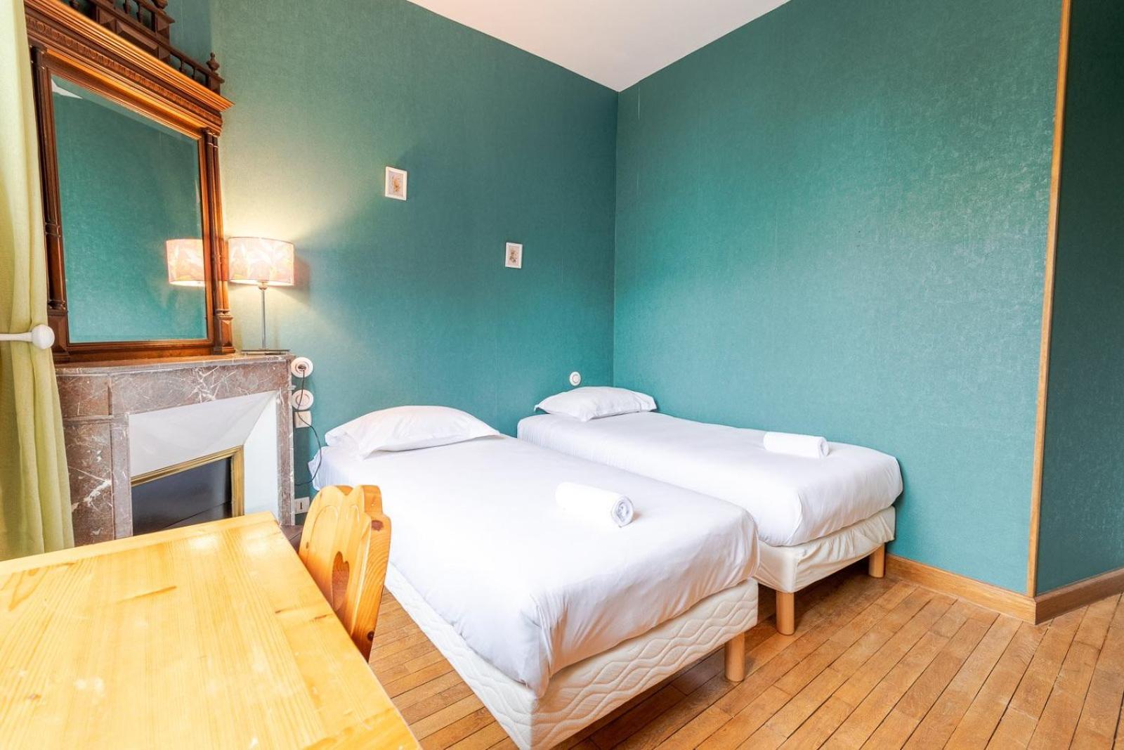 Le Stalingrad - Saint-Pierre-Des-Corps Hotel Bagian luar foto