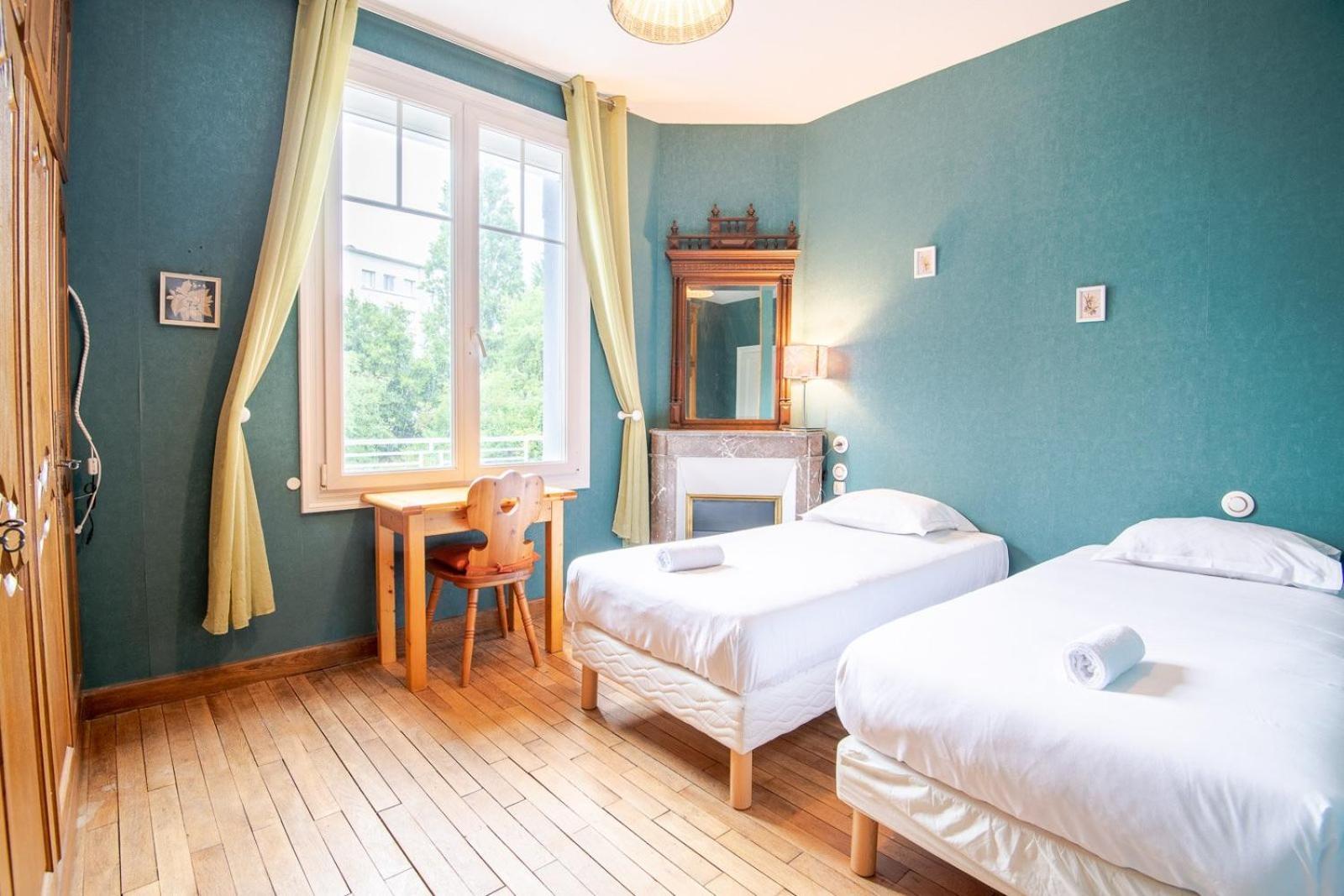 Le Stalingrad - Saint-Pierre-Des-Corps Hotel Bagian luar foto